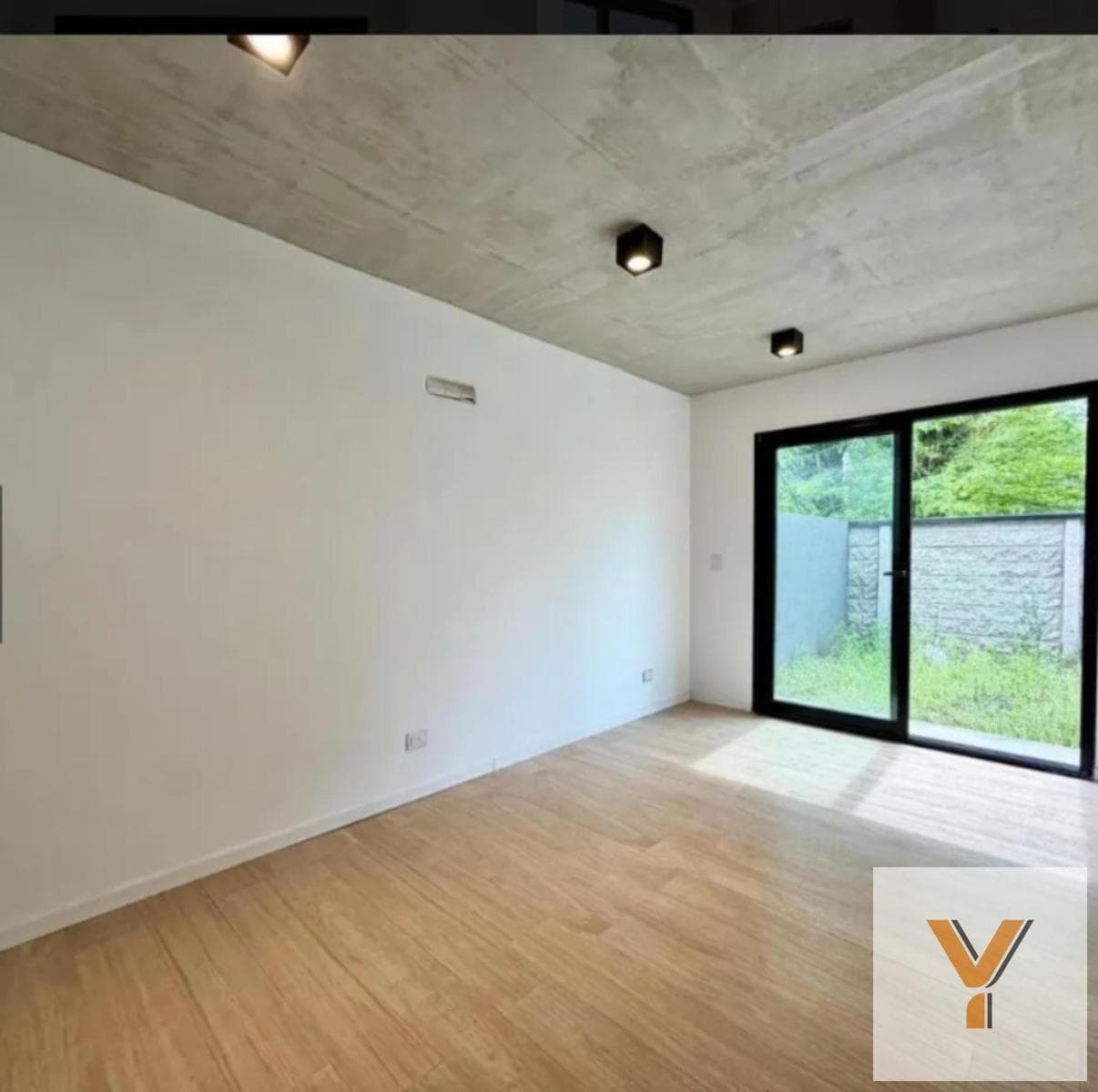 Duplex for Sale - 2 Bedrooms, 2 Bathrooms - Canning