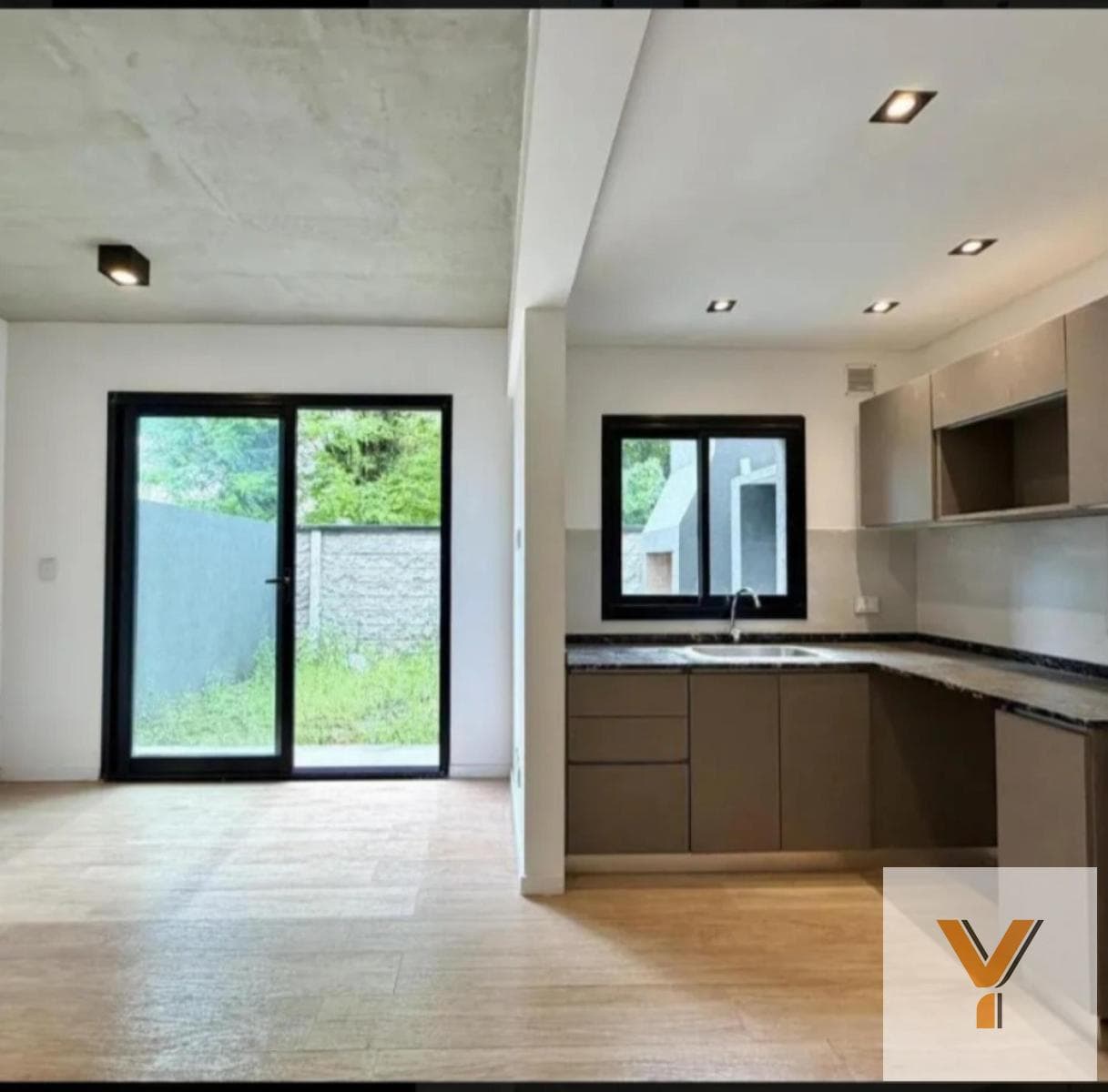 Duplex for Sale - 2 Bedrooms, 2 Bathrooms - Canning