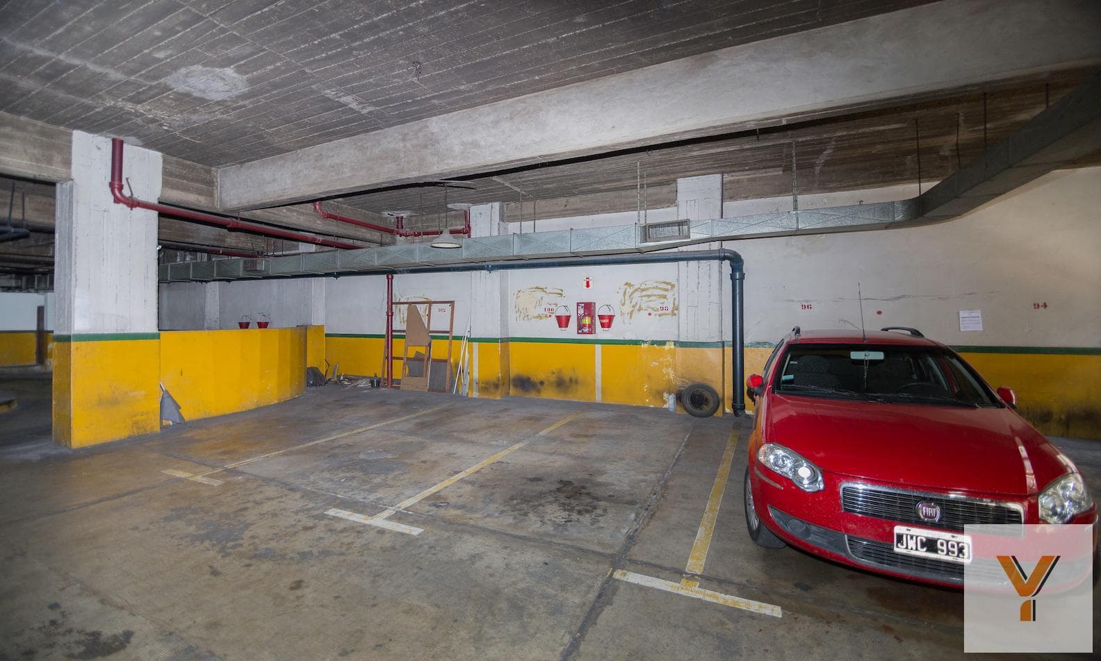 Garage for sale - 12 square meters - Congreso
