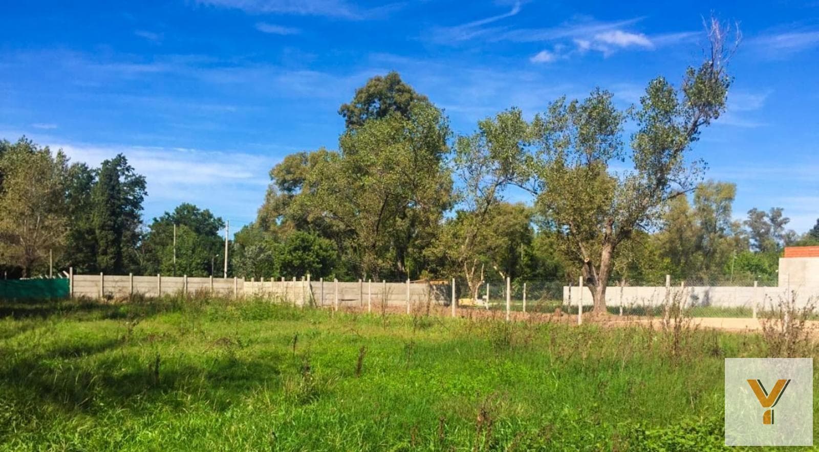 Land for Sale - 1,612 m² - Francisco Alvarez