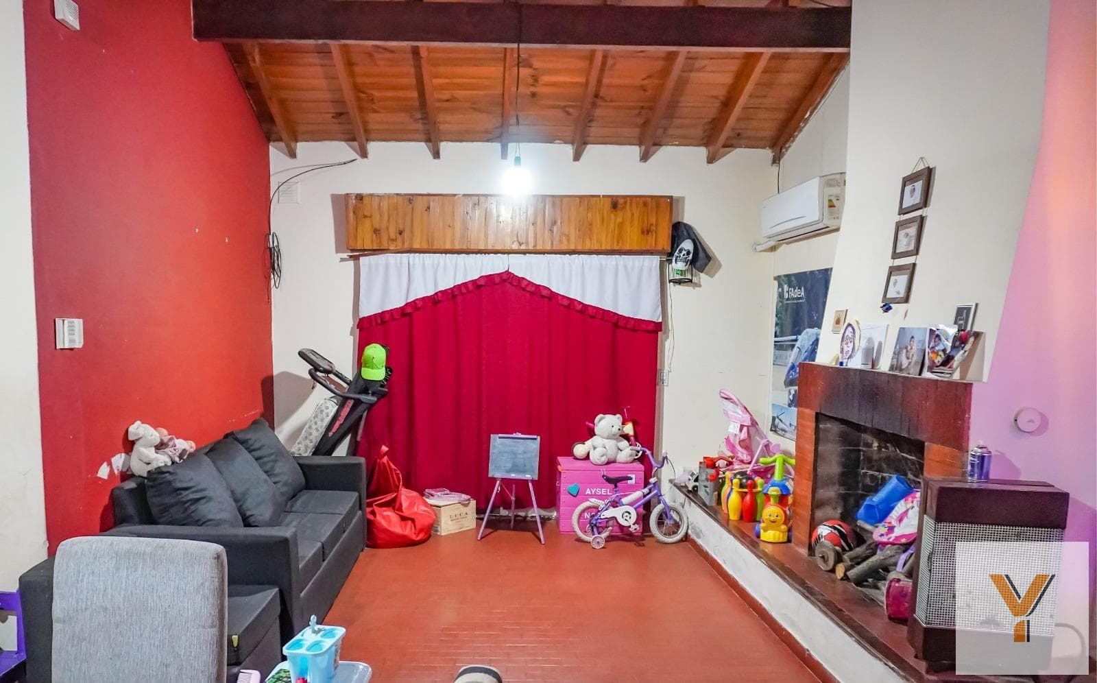 House for Sale - 2 Bedrooms, 2 Bathrooms - Moreno