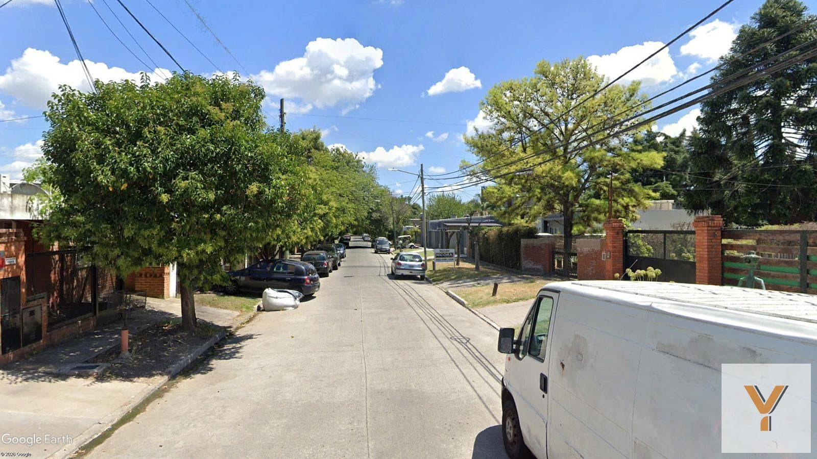 House for Sale - 2 Bedrooms, 2 Bathrooms - Ituzaingó