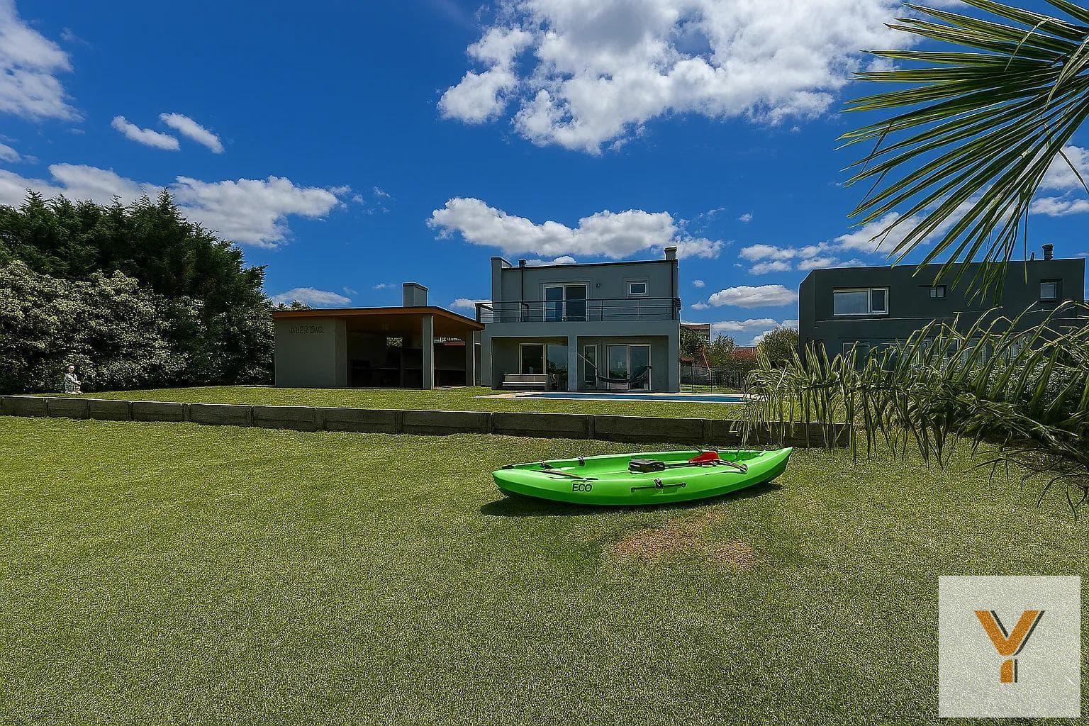 House for Sale - 4 Bedrooms, 4 Bathrooms - Escobar