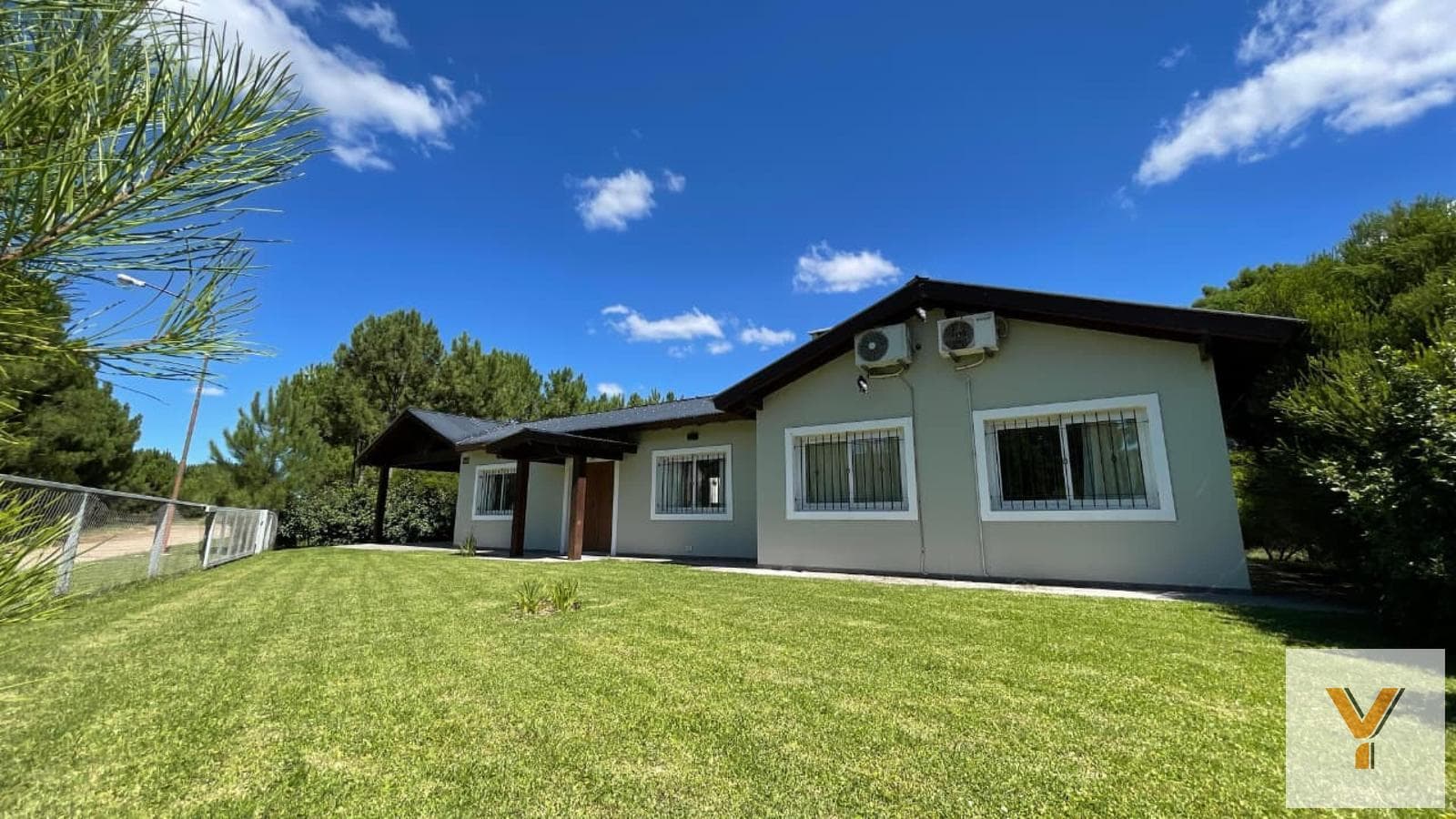 House for Sale - 3 Bedrooms, 3 Bathrooms - Pinamar