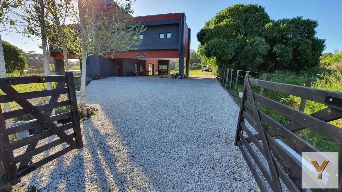 House for Sale - 3 Bedrooms, 4 Bathrooms - Chapadmalal