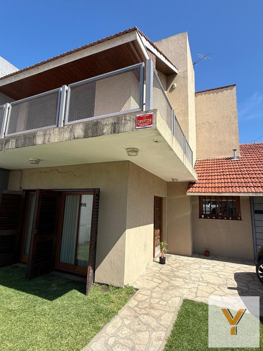 House for Sale - 3 Bedrooms, 2 Bathrooms - Mar del Plata