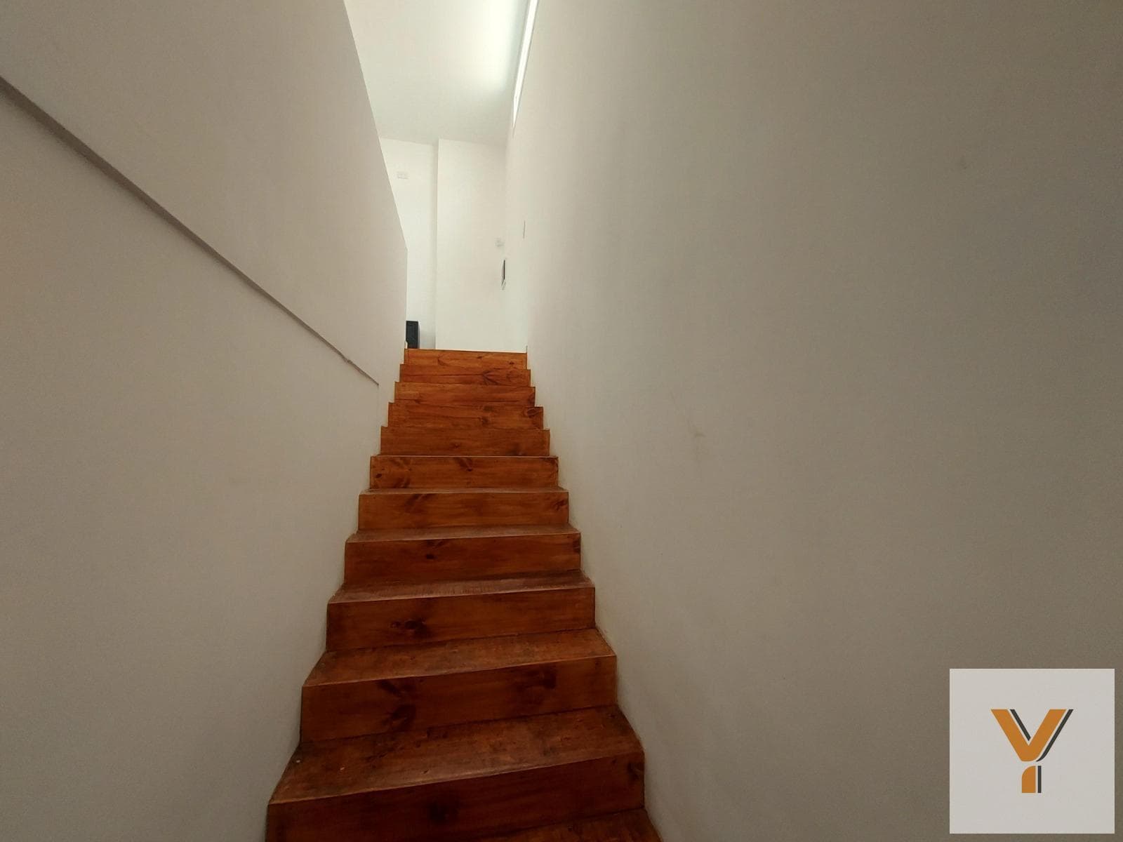 Warehouse for sale - 200 meters - Villa Luro.