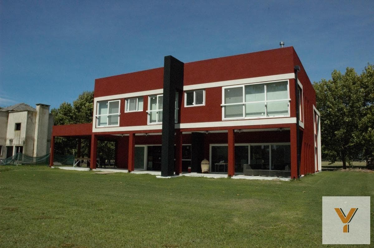 House for Sale - 4 Bedrooms, 3 Bathrooms - La Plata