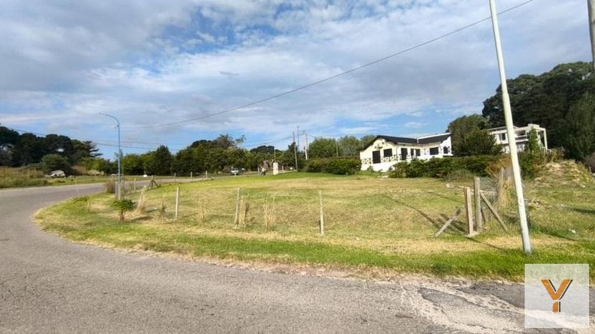 Land for Sale - 718 square meters - Sierra de los Padres