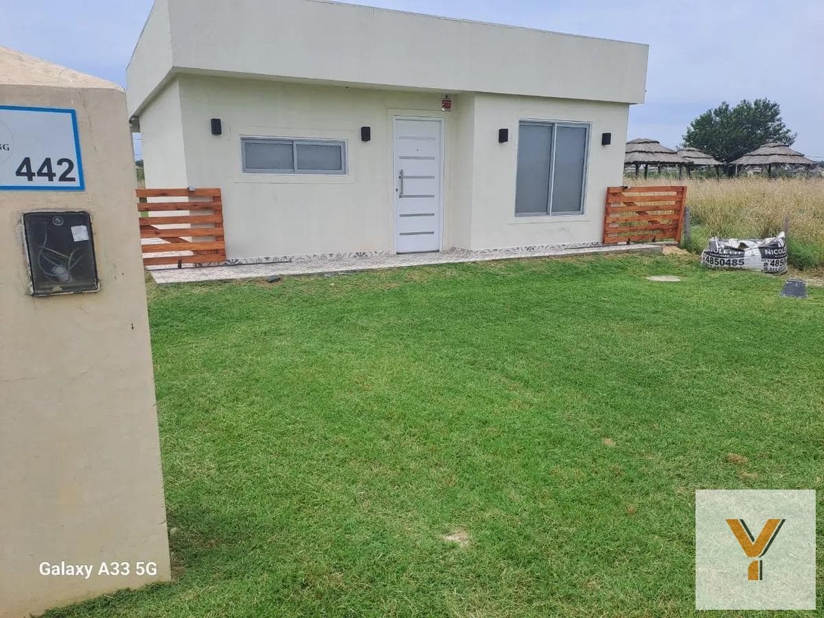 House for Sale - 300 square meters - General Rodriguez