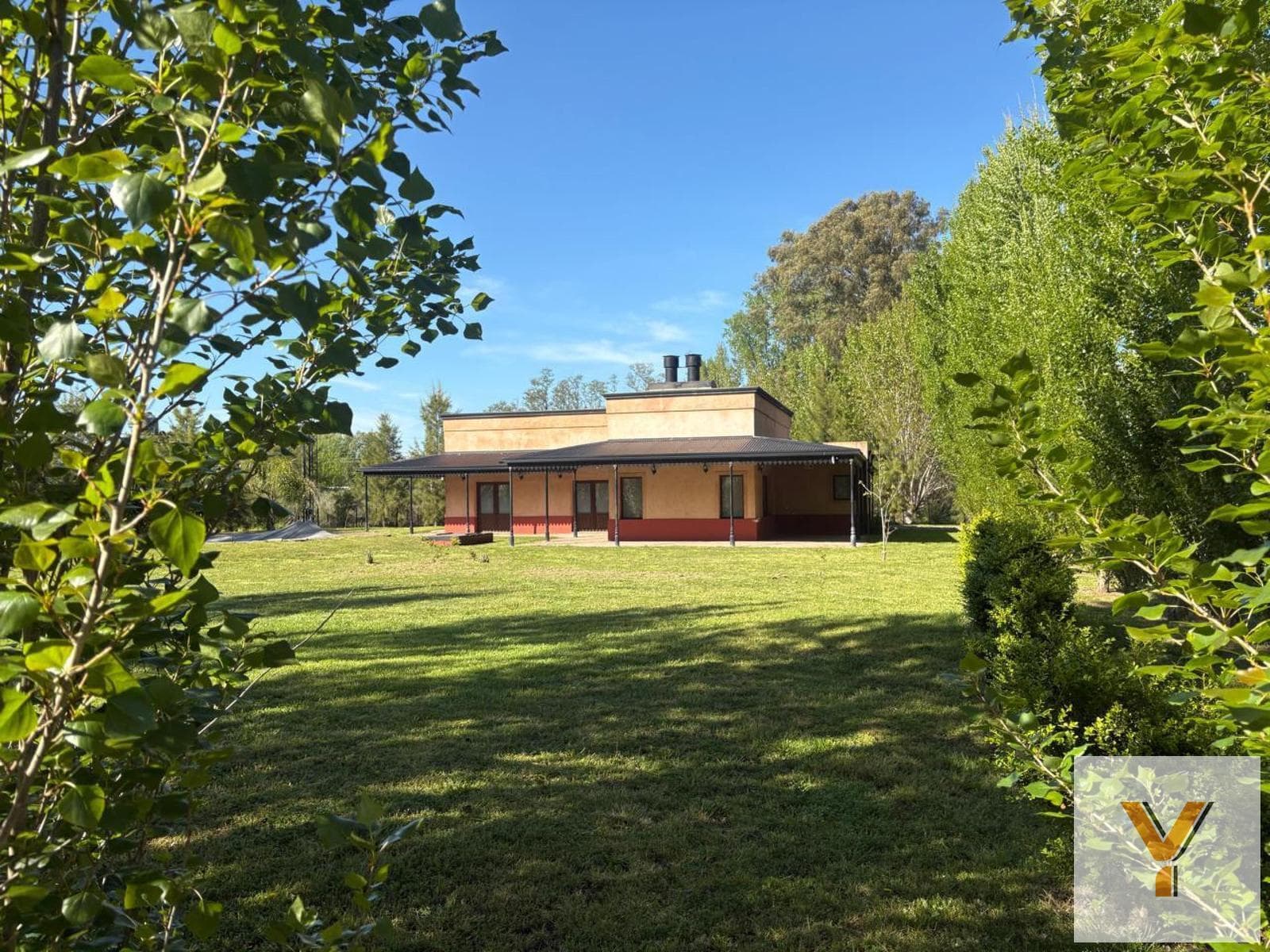 House for Sale - 2 Bedrooms, 2 Bathrooms - Ramón Biaus
