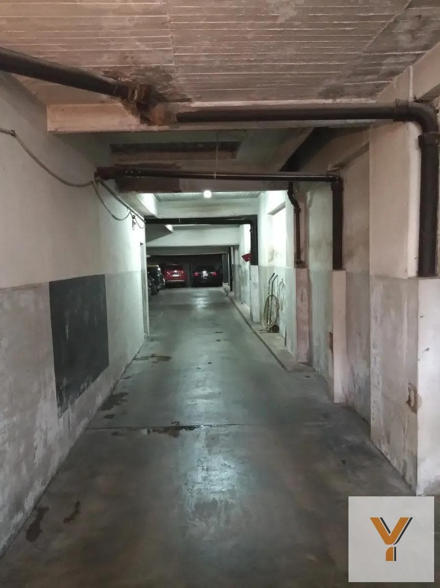 Garage for sale - 17 square meters - Abasto