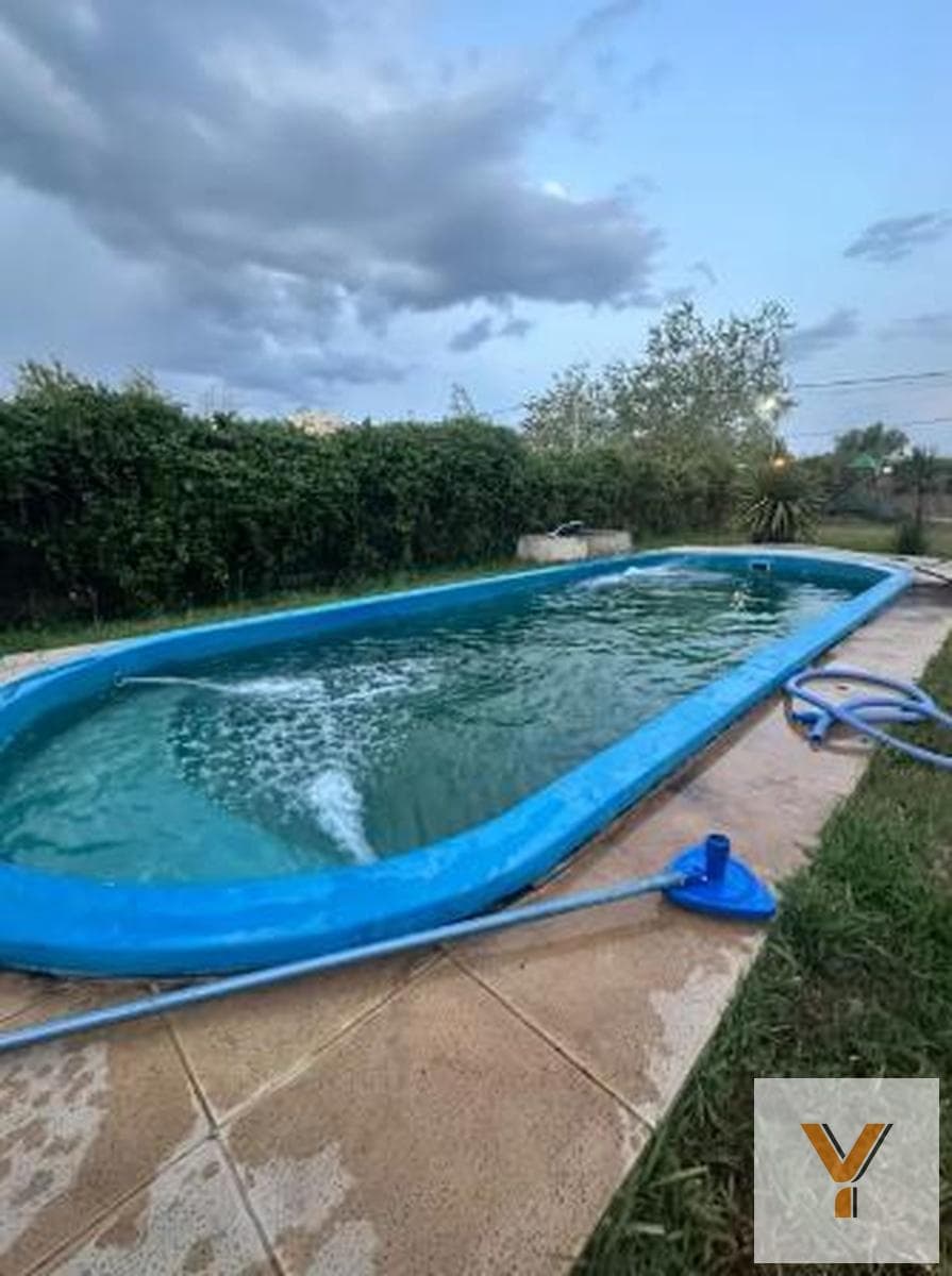 House for Sale - 4 Bedrooms, 3 Bathrooms - Roldán