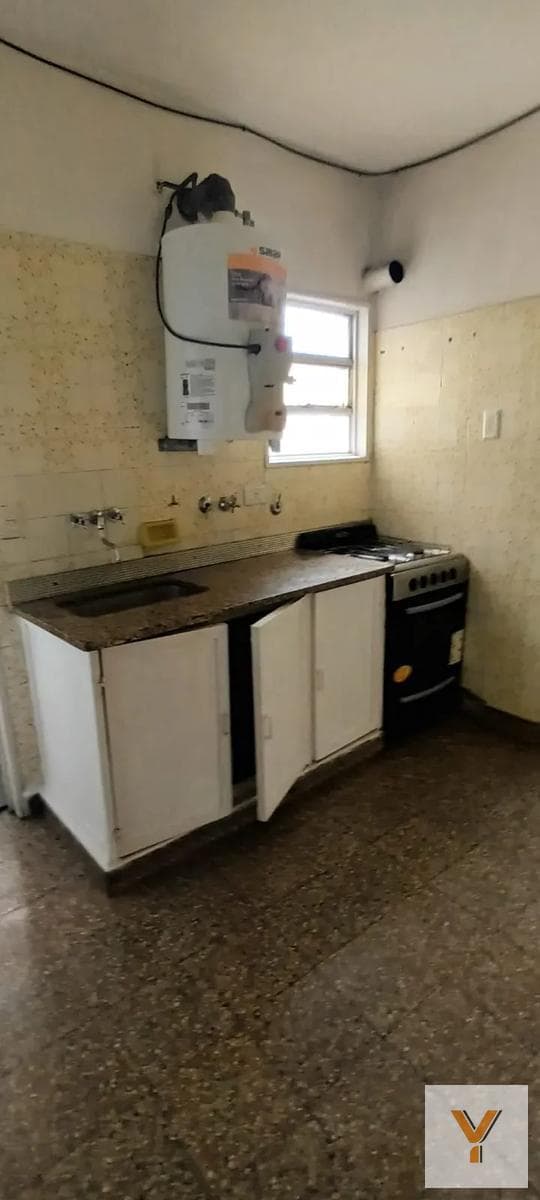 Apartment for Sale - 3 Bedrooms, 1 Bathroom - San Cristóbal