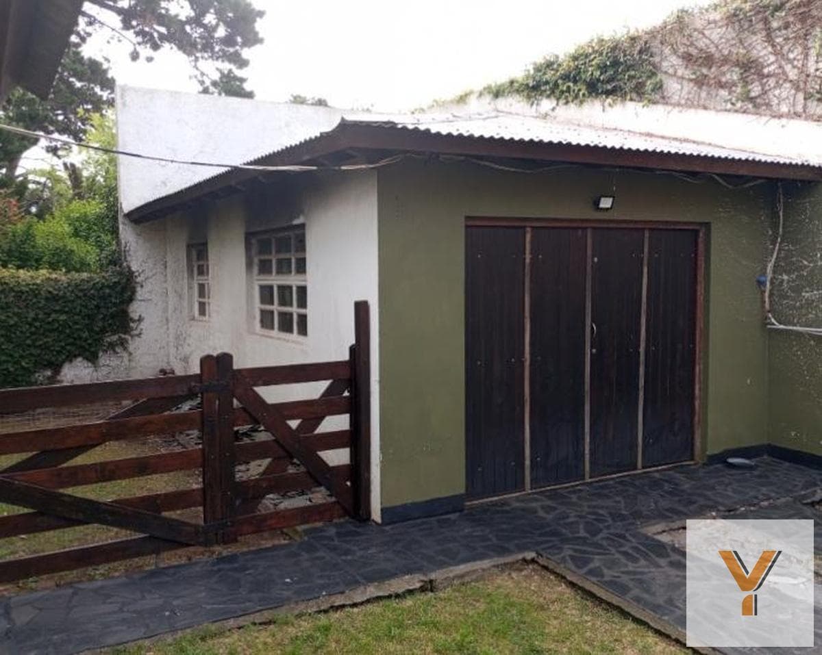 House for Sale - 2 Bedrooms, 1 Bathroom - Mar del Plata
