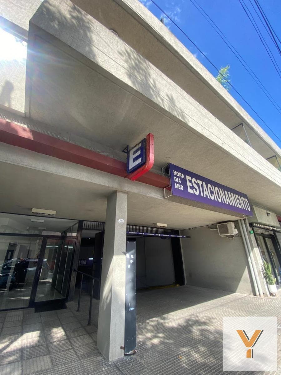 Garage for sale - 18 m² - Almagro