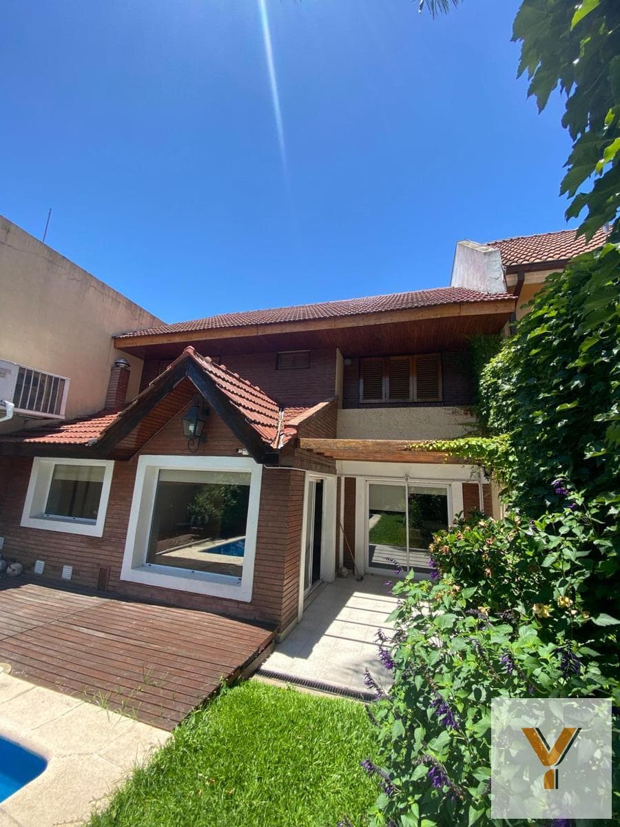 House for Sale - 4 Bedrooms, 3 Bathrooms - La Matanza