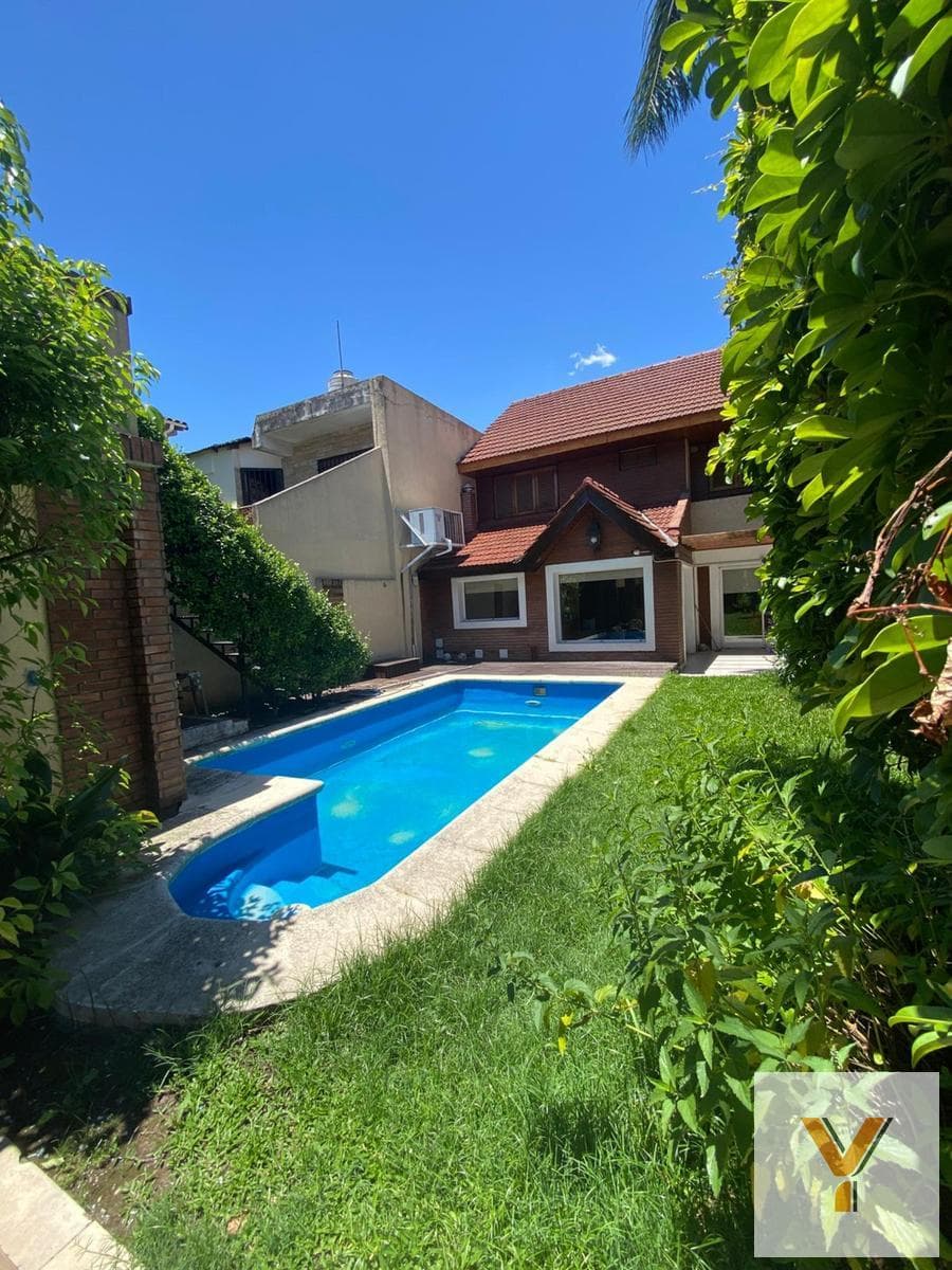 House for Sale - 4 Bedrooms, 3 Bathrooms - La Matanza