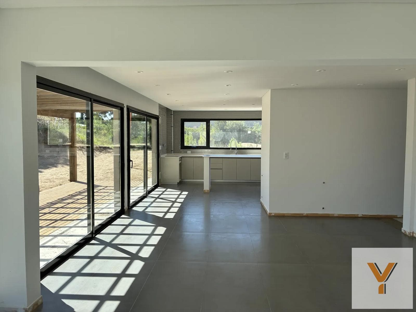 House for Rent - 4 Bedrooms, 3 Bathrooms - Pinamar