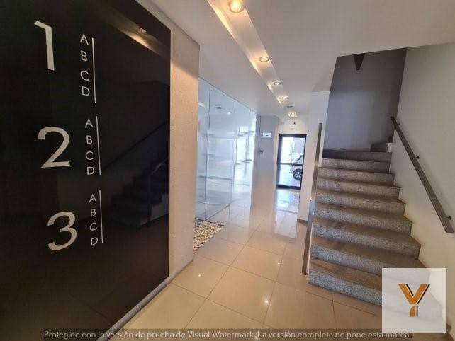 Office for rent—with parking space, separate kitchen, air-conditioned, fully enclosed, downtown Tandil