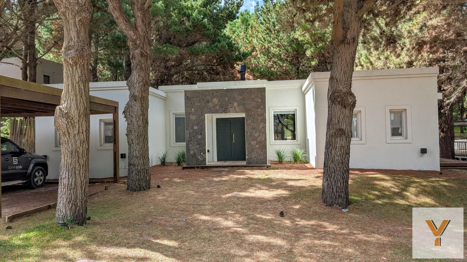 House for Sale - 5 Bedrooms, 4 Bathrooms - Pinamar