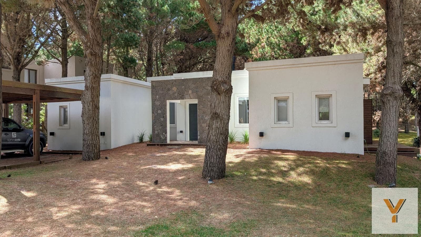 House for Sale - 5 Bedrooms, 4 Bathrooms - Pinamar