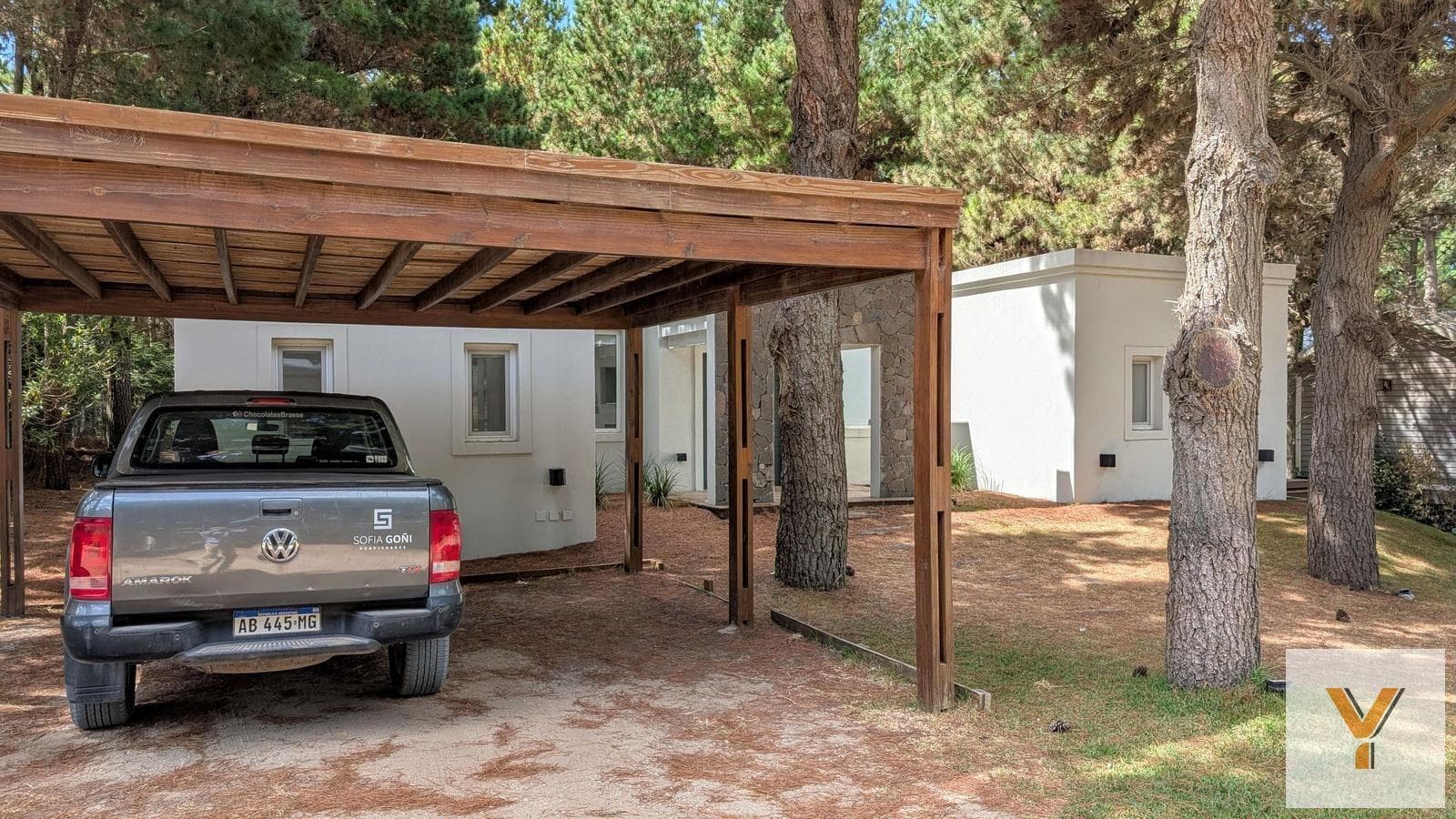 House for Sale - 5 Bedrooms, 4 Bathrooms - Pinamar