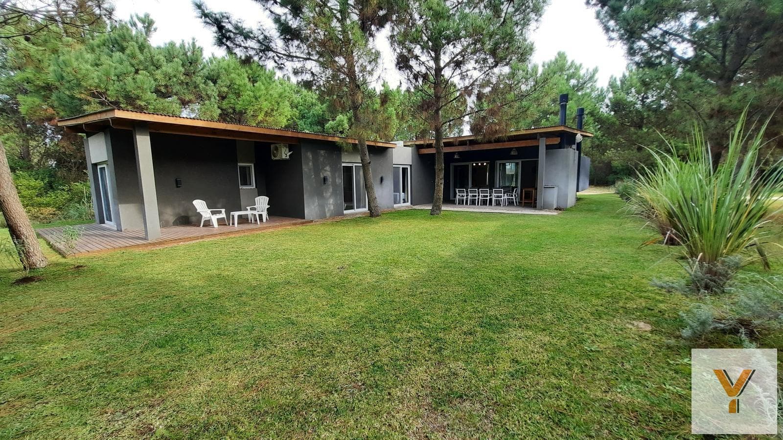House for Sale - 4 Bedrooms, 3 Bathrooms - Pinamar