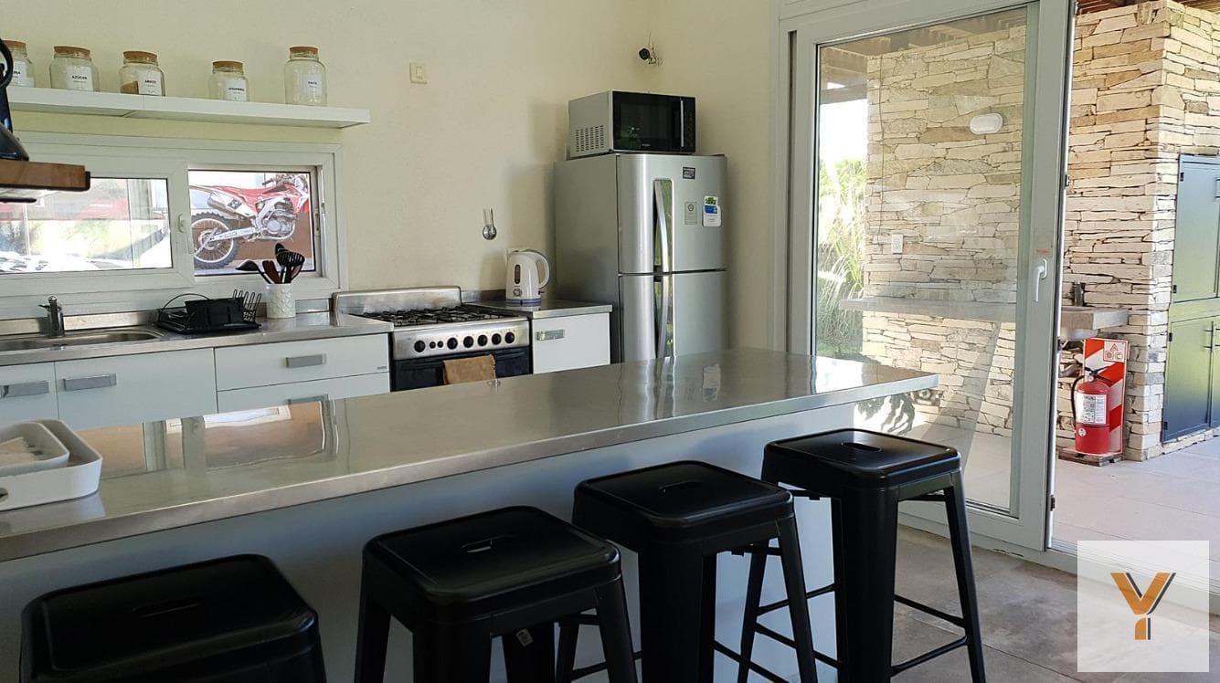 House for Sale - 3 Bedrooms, 2 Bathrooms - Pinamar