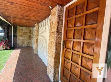 House for Sale - 4 Bedrooms, 5 Bathrooms - Mar del Plata