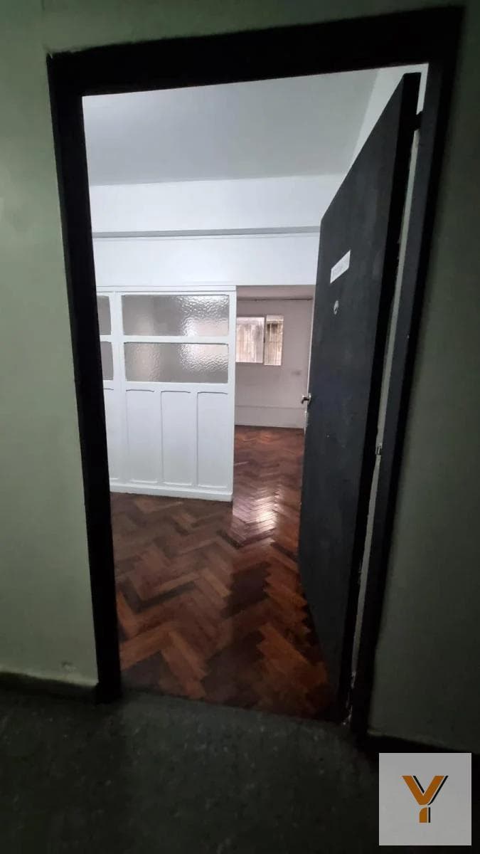 Office for Sale - 1 Room, 2 Bathrooms - Monserrat