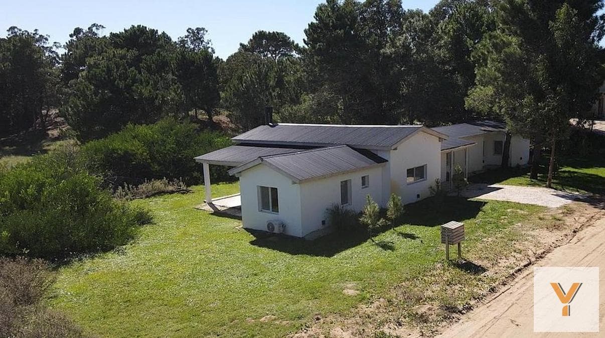 House for Sale - 5 Bedrooms, 5 Bathrooms - Pinamar