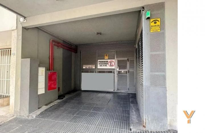 Garage for sale - 14 square meters - Almagro