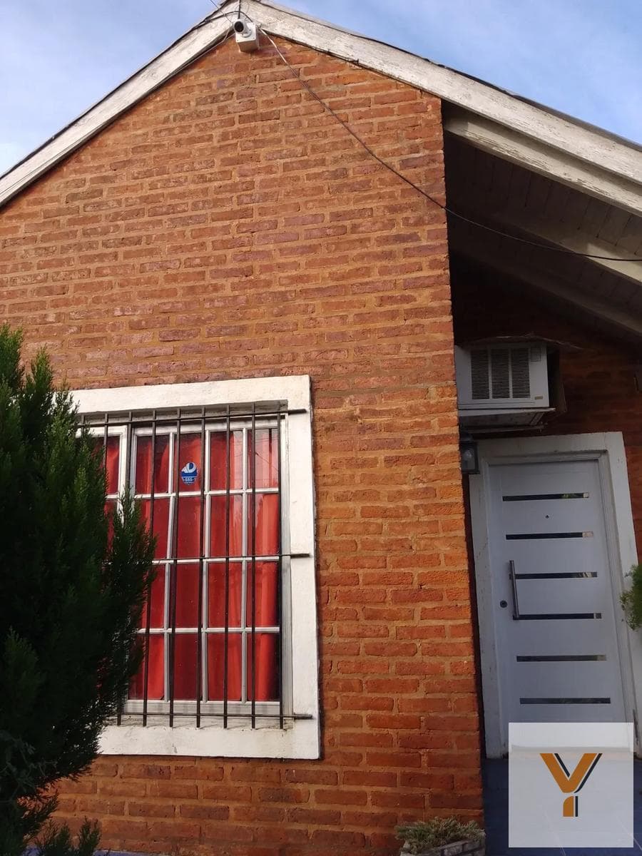 House for Sale - 3 Bedrooms, 1 Bathroom - Cañuelas