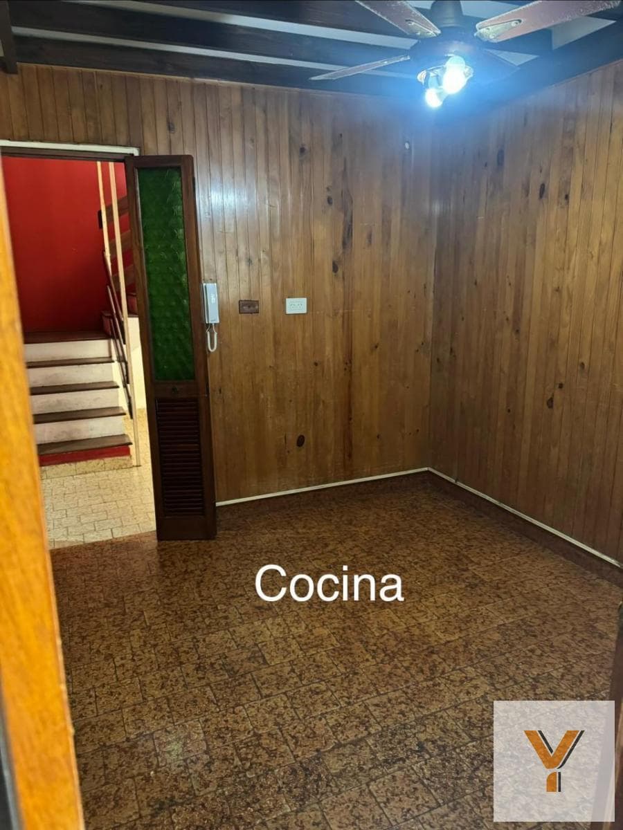 House for Sale - 3 Bedrooms, 2 Bathrooms - Villa Santa Rita