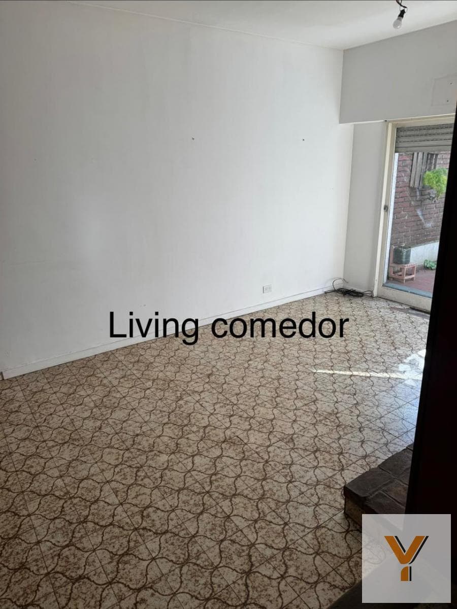 House for Sale - 3 Bedrooms, 2 Bathrooms - Villa Santa Rita