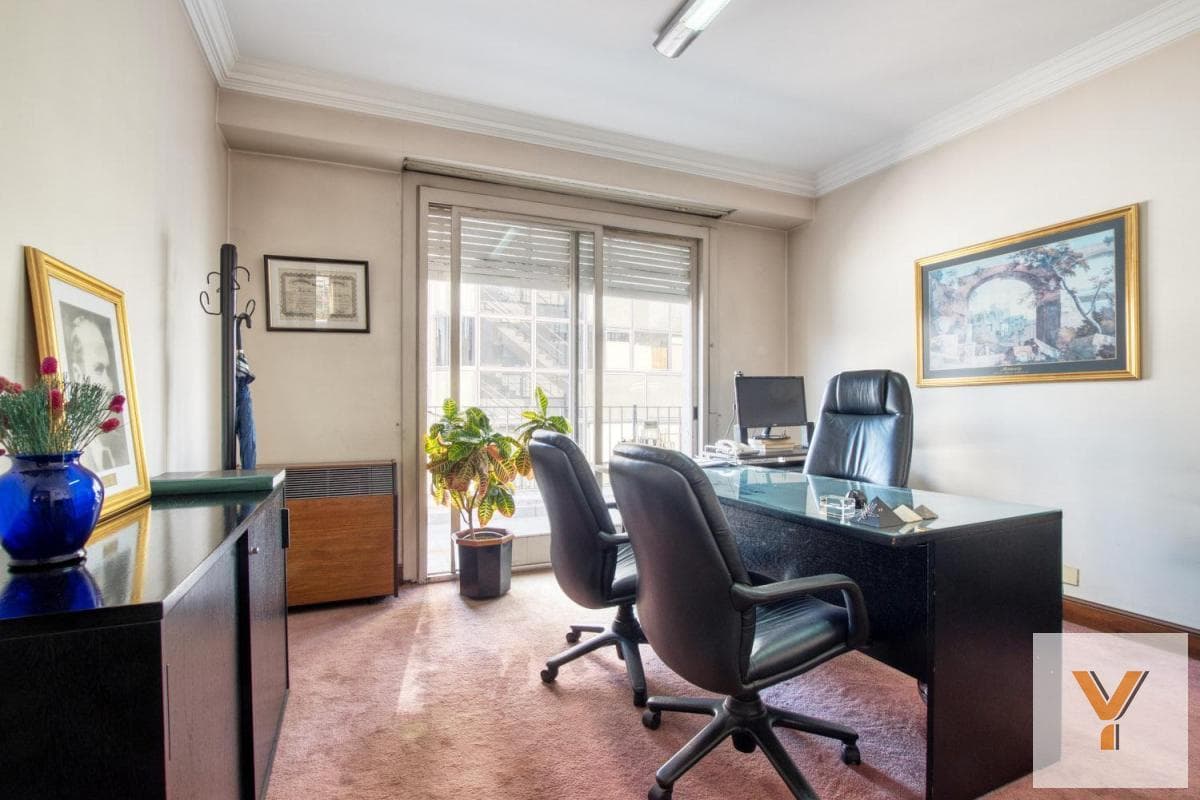 Office for Sale - 10 Rooms - San Nicolás