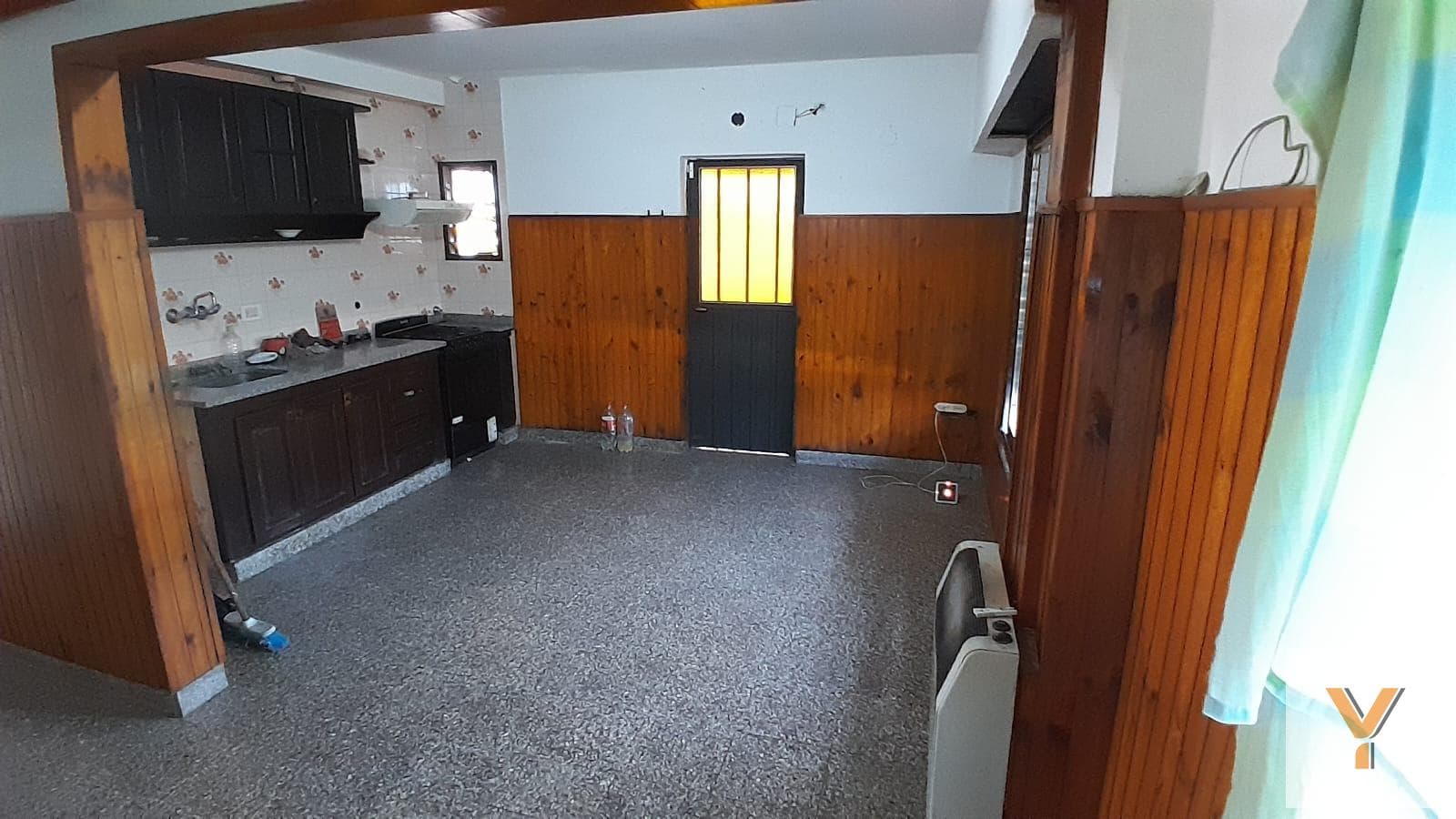 House - 2 Bedrooms, 1 Bathroom - Garage - 286 m - La Plata