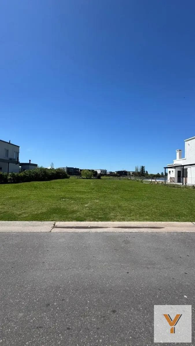 Land for Sale - 910m² - Escobar