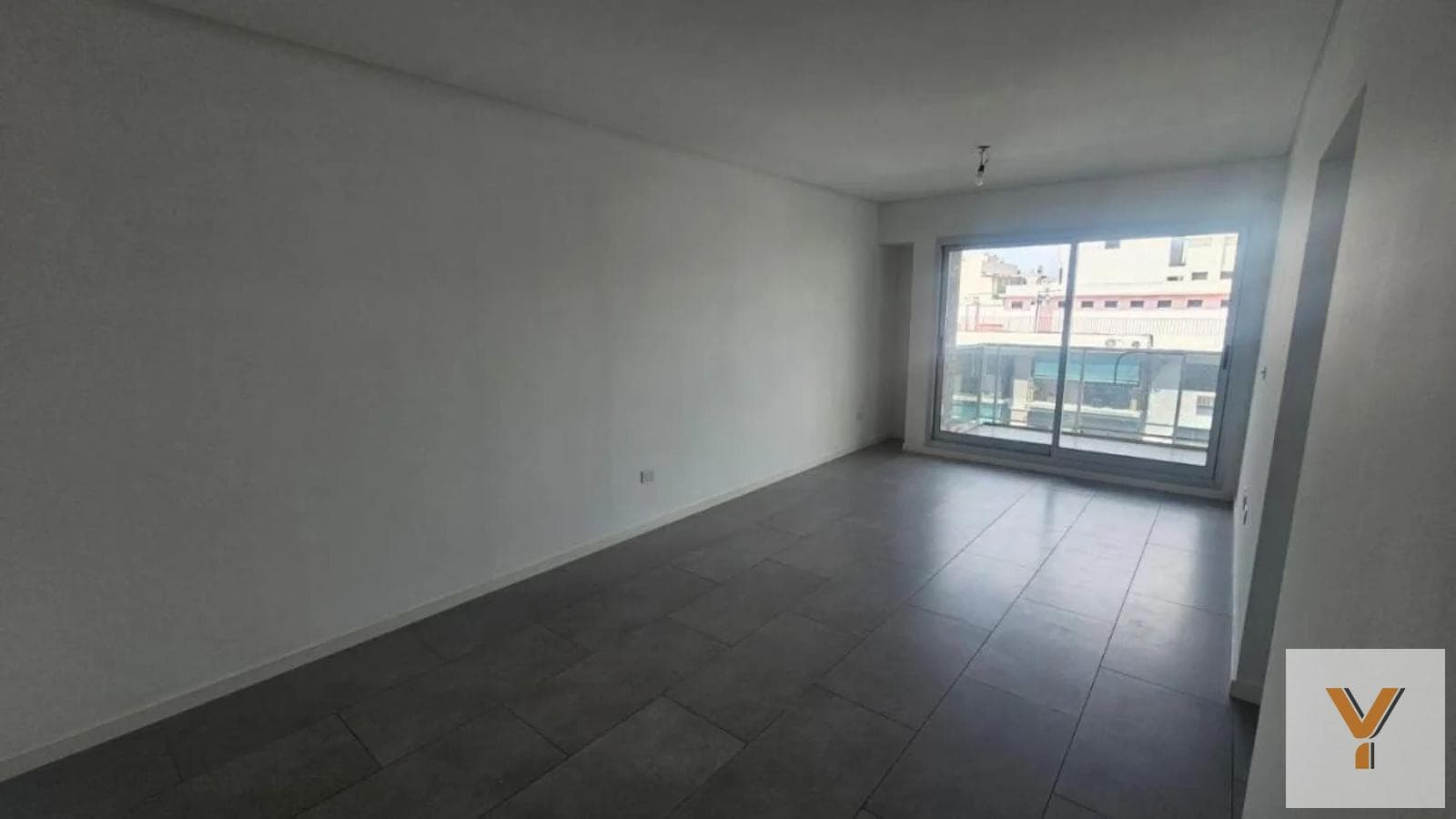 Apartment for Sale - 2 Bedrooms, 2 Bathrooms - 100 m - Flores