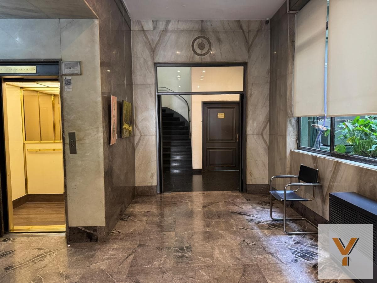 Office for Rent - 2 Bathrooms - 180 m - San Nicolás