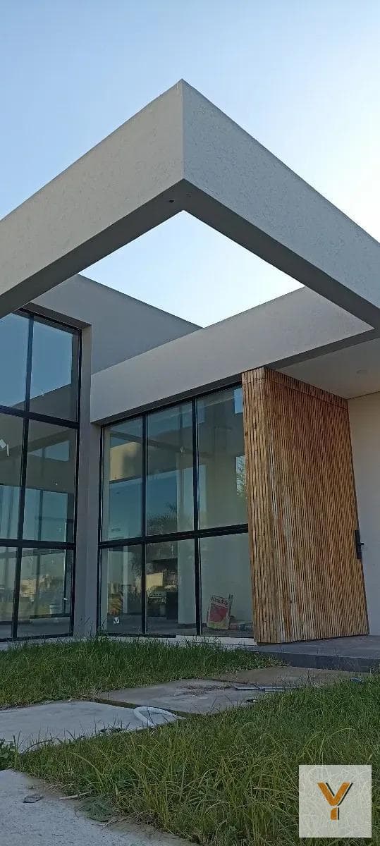 House for Sale - 3 Bedrooms, 4 Bathrooms - 735 m - Ezeiza