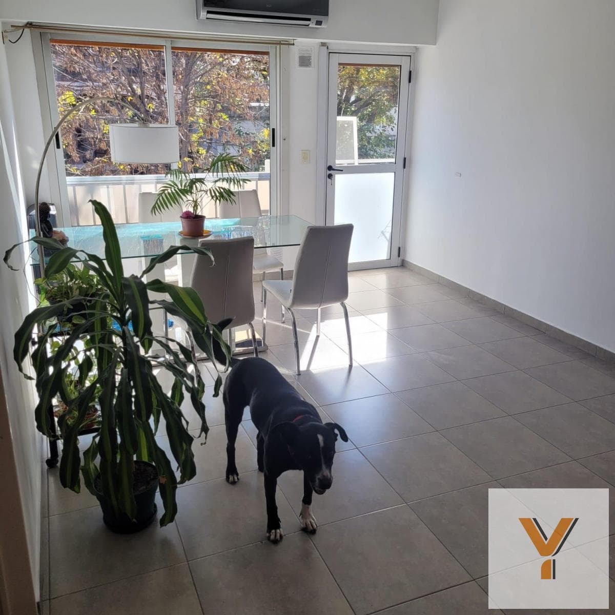Apartment for Sale - 2 Bedrooms, 1 Bathroom - 60 m² - Versalles