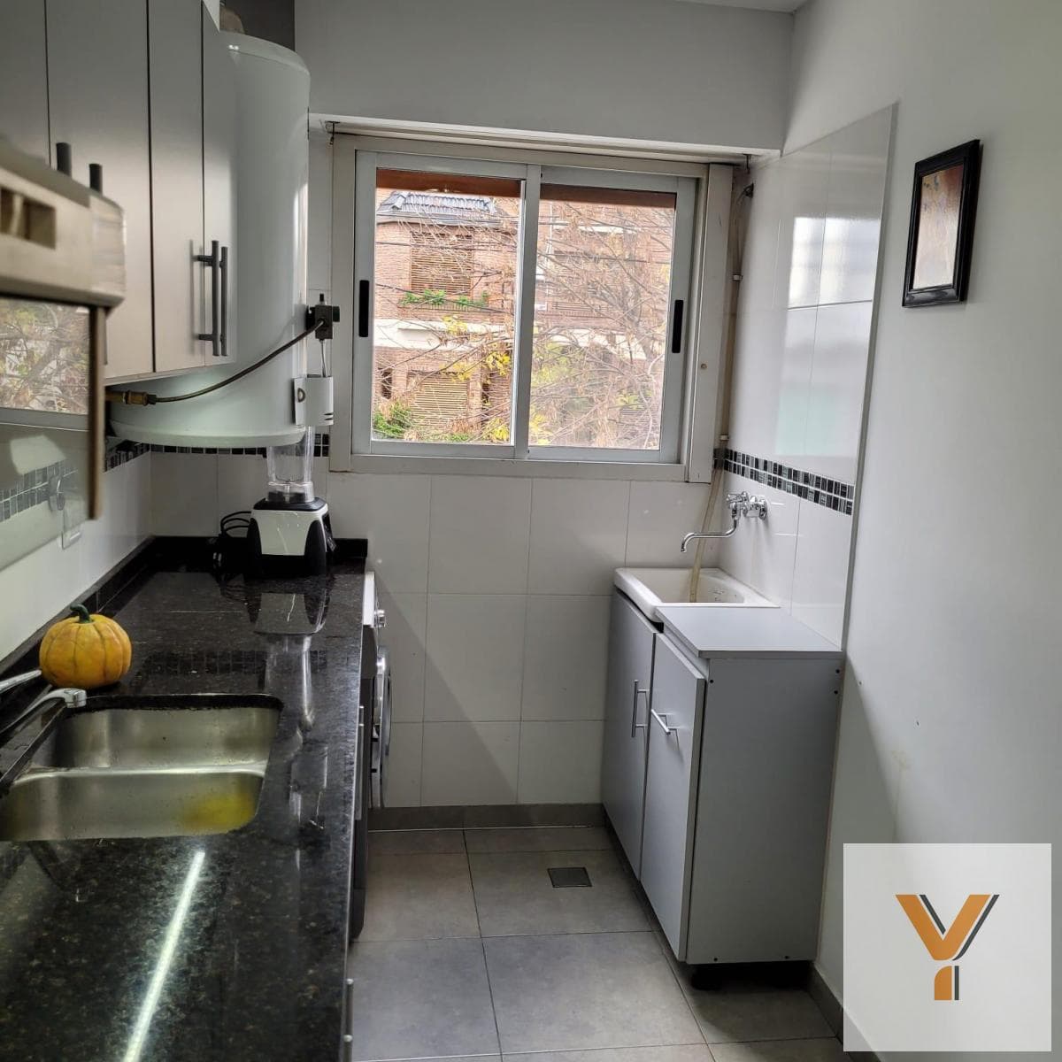Apartment for Sale - 2 Bedrooms, 1 Bathroom - 60 m² - Versalles
