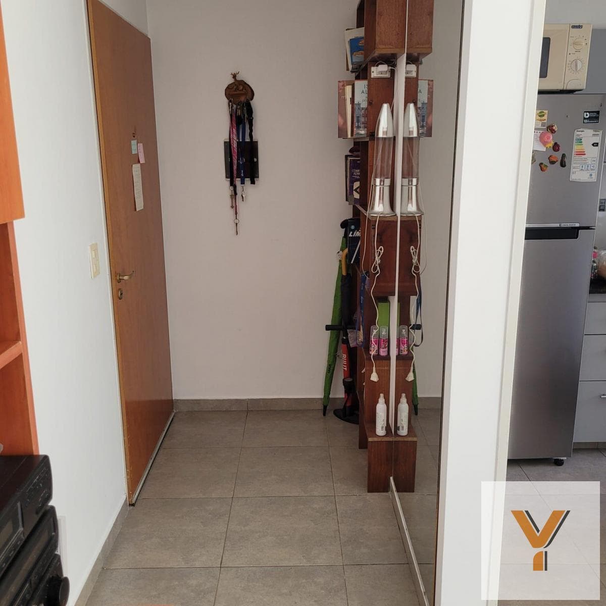 Apartment for Sale - 2 Bedrooms, 1 Bathroom - 60 m² - Versalles