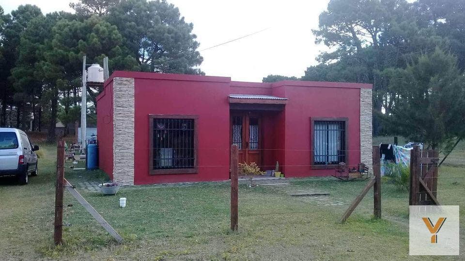 House for Sale - 3 Bedrooms, 1 Bathroom - Garage - 495 m² - Barrio Hípico, Mar de Ajó