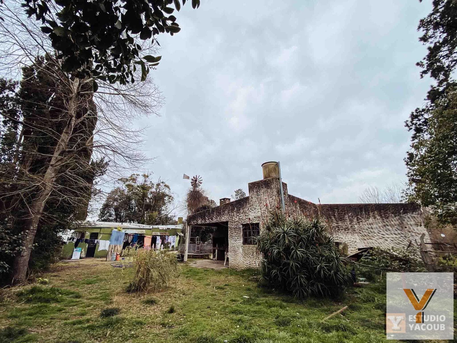 House for Sale - 2 Bedrooms, 1 Bathroom - Garage - 1,800 m² - Melchor Romero, La Plata