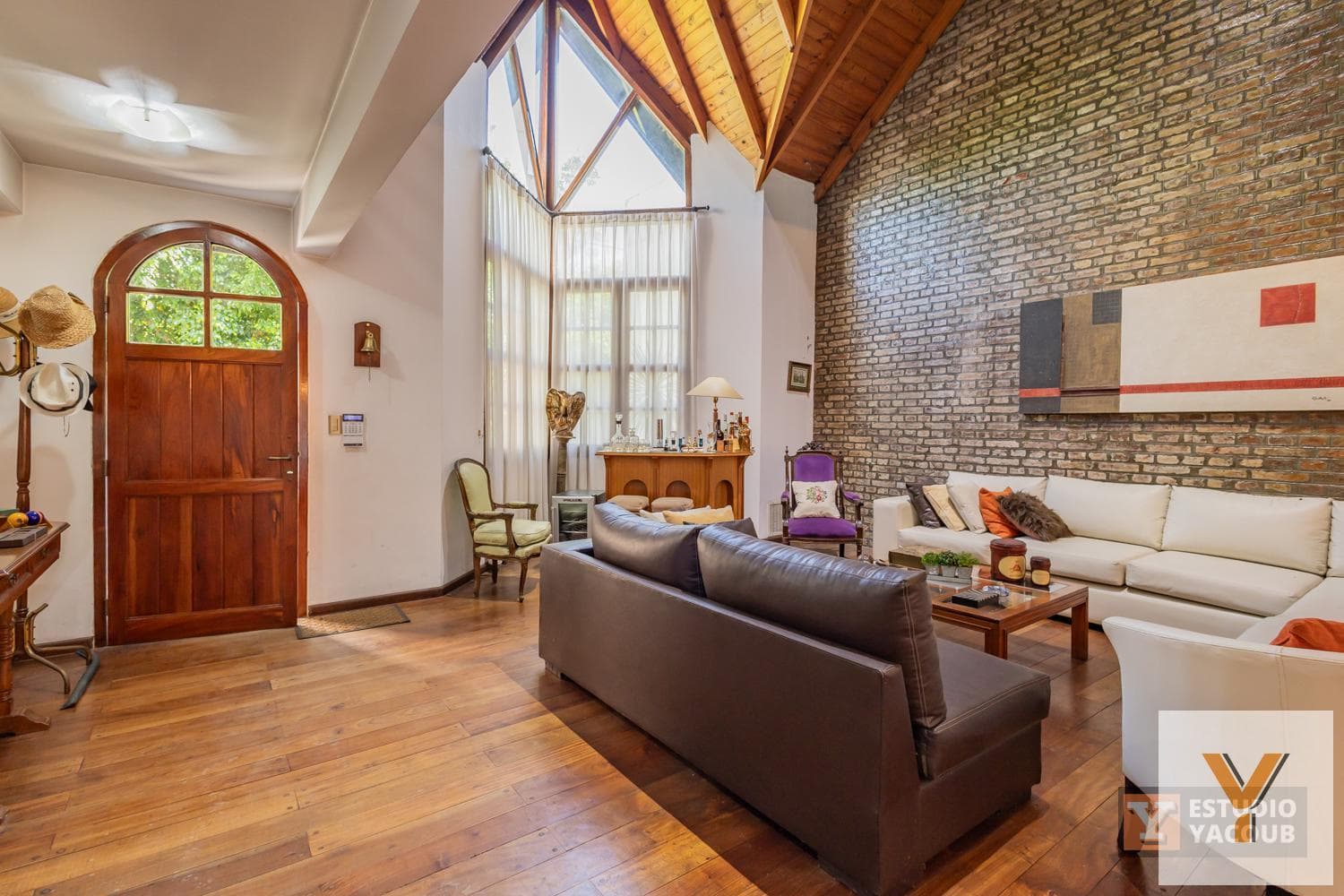 House for Sale - 3 Bedrooms, 2 Bathrooms - Garage - 240 m² - La Plata