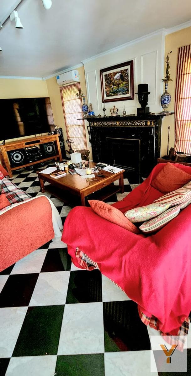 House for Sale - 3 Bedrooms, 3 Bathrooms - Garage - 900 square meters - Pilar
