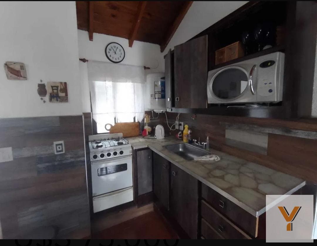 House for sale - 2 bedrooms, 1 bathroom - 138.96 m² - Mar Del Tuyu